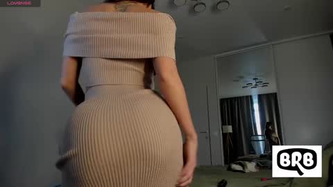 xxx_leila online show from December 8, 9:35 am