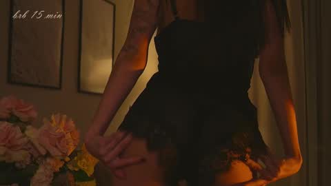 Snapshot of xxx_sunset chatting on October 10, 11:38 am Molly online show from October 10, 11:38 am