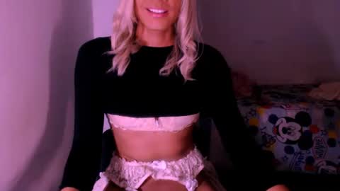 Chiara online show from November 2, 3:28 am