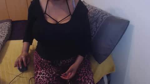 Ayanda online show from September 27, 10:18 pm