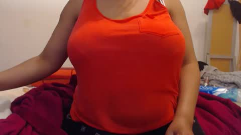 Ayanda online show from December 18, 7:09 pm