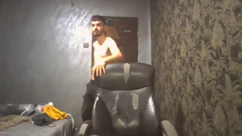 xxxdonpuiuuxxx online show from February 3, 5:18 am