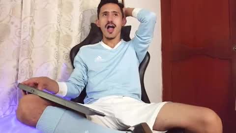 Kev online show from April 13, 7:40 pm