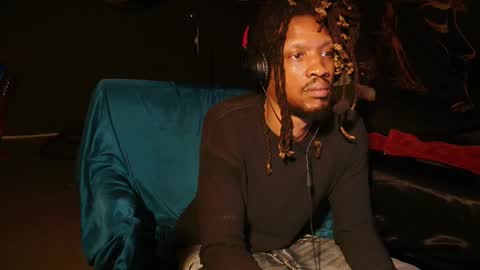 xxxjrstrokesxxx online show from April 6, 4:46 am