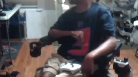 xxxonwheelz online show from December 15, 1:56 am