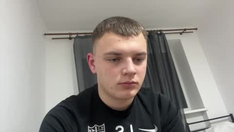 Leo online show from February 21, 9:18 pm