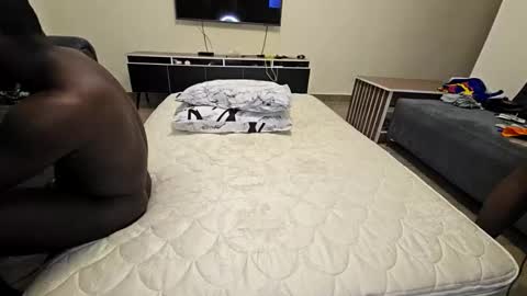 xxxwildcouples online show from March 4, 6:05 pm