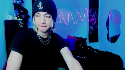 xzerox_ online show from September 14, 2:03 am