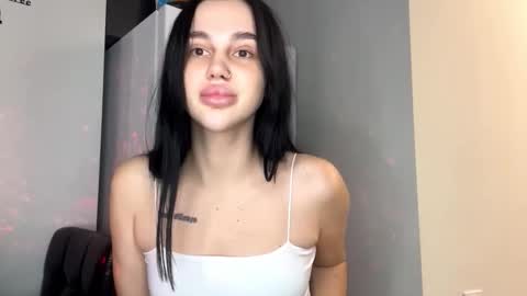 Emily online show from October 30, 3:34 pm