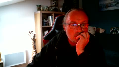 Yaka online show from December 3, 9:28 am