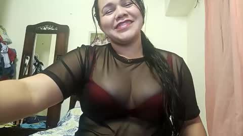 Snapshot of yaky_1192 chatting on October 20, 5:45 am Yaky online show from October 20, 5:45 am
