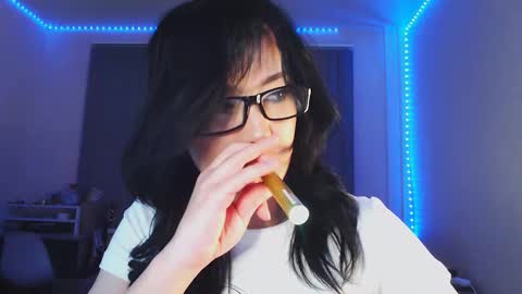 Yami online show from October 3, 10:40 pm