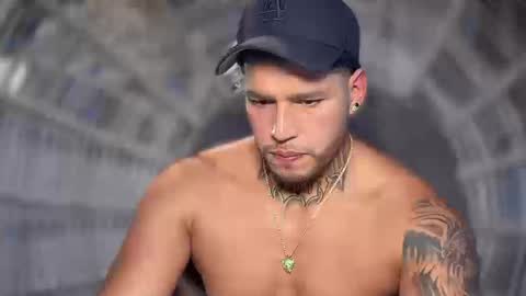 Snapshot of yamp_bigcock chatting on September 20, 4:48 am yamp sambrano online show from September 20, 4:48 am