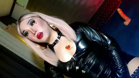 REYAN online show from March 28, 2:46 am