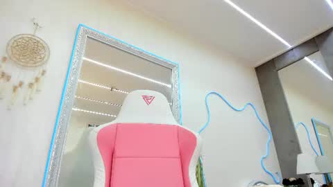 Yana  online show from July 19, 8:28 am