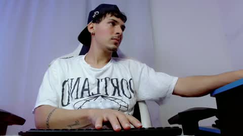 DANILO P online show from October 12, 5:44 am