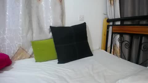 Snapshot of yarah_ chatting on March 4, 7:11 pm Yarah online show from March 4, 7:11 pm