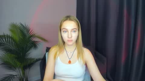 Yasmina online show from November 11, 1:35 pm