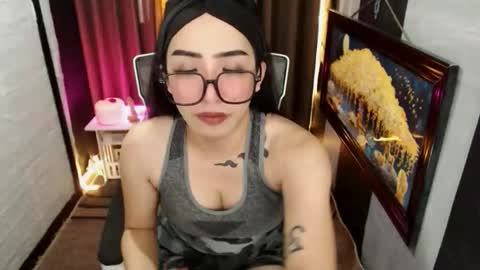 yassiered online show from December 4, 5:29 am