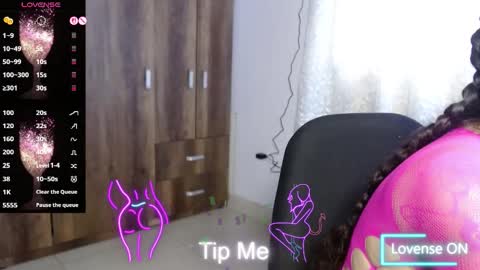 yaya____ online show from February 15, 9:57 pm