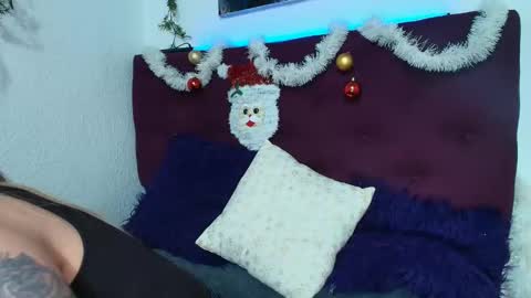 yayita online show from December 14, 1:17 pm