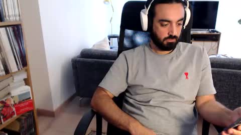 yeeaahoo online show from October 14, 8:50 am