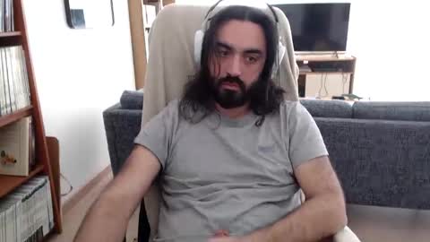 yeeaahoo online show from April 1, 9:10 am