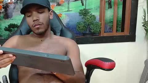 Snapshot of yeinner_ chatting on October 17, 11:31 pm yeinner_ online show from October 17, 11:31 pm