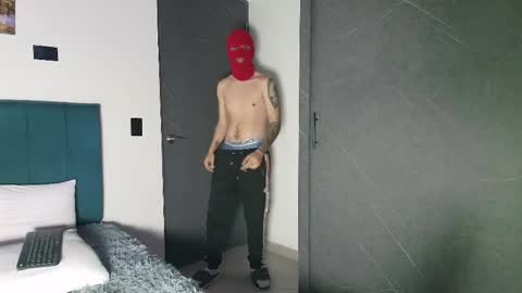 yeisongomezz online show from October 11, 6:40 am