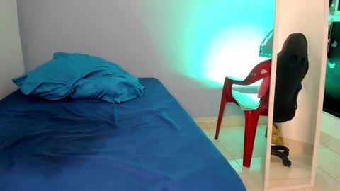 yelena03 online show from February 26, 11:09 pm