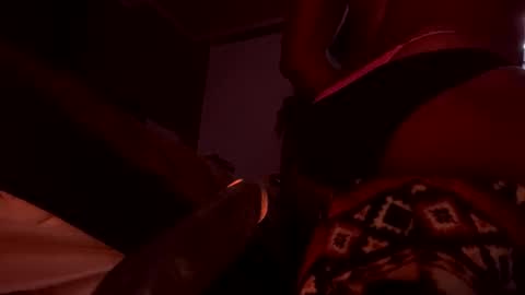 Ella Ts online show from March 28, 9:00 am