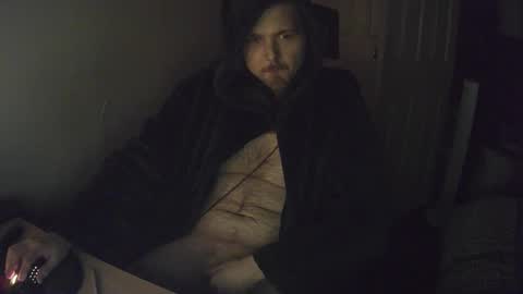 Snapshot of yeovil_alex chatting on December 11, 5:10 am Alex online show from December 11, 5:10 am