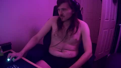 Snapshot of yeovil_alex chatting on October 14, 9:18 pm Alex online show from October 14, 9:18 pm