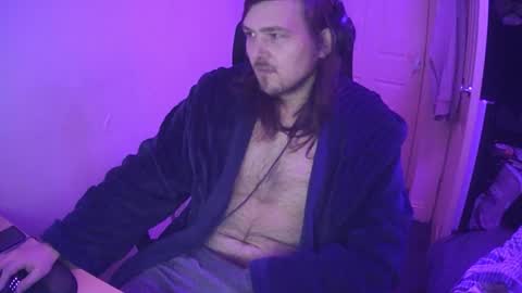 Snapshot of yeovil_alex chatting on December 8, 12:35 am Alex online show from December 8, 12:35 am