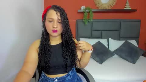 Y E R A  online show from December 16, 12:22 pm