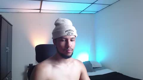 Yeff ind. model  online show from November 20, 10:18 pm