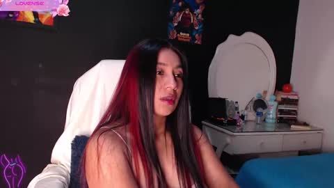 Snapshot of yes2802 chatting on February 12, 3:05 pm Yesi online show from February 12, 3:05 pm