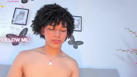 Snapshot of yess__daddyy chatting on January 7, 4:37 pm YAMPOOL  online show from January 7, 4:37 pm