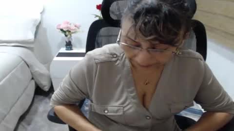 jessy online show from May 14, 1:37 am