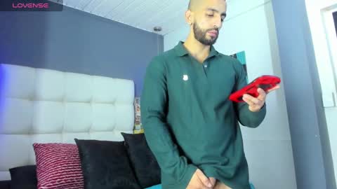 Yiyo online show from October 9, 4:07 am