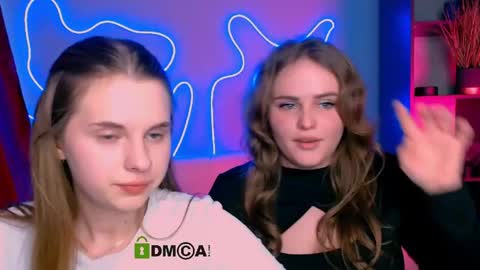 Ylia online show from April 14, 2:31 pm