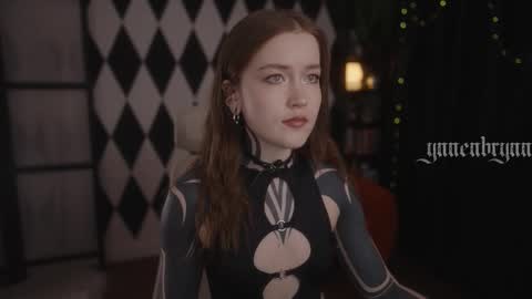 Snapshot of ynnenbrynn chatting on October 9, 7:03 am ynnenbrynn online show from October 9, 7:03 am