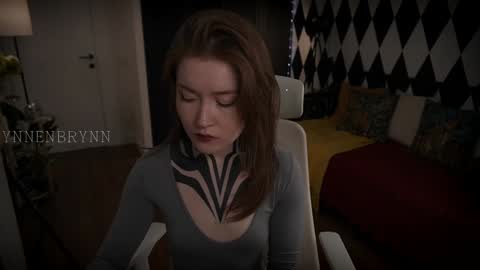 Snapshot of ynnenbrynn chatting on January 2, 7:33 am ynnenbrynn online show from January 2, 7:33 am