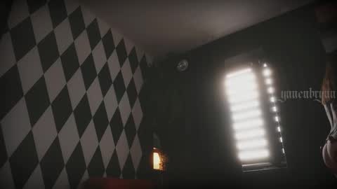 Snapshot of ynnenbrynn chatting on September 11, 8:26 am ynnenbrynn online show from September 11, 8:26 am