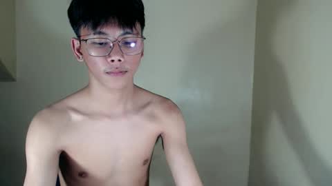 ynotyu online show from November 2, 4:23 am