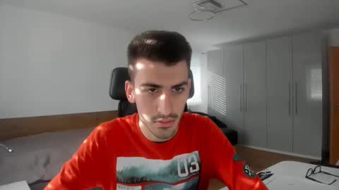 yoda130305 online show from November 18, 9:23 am