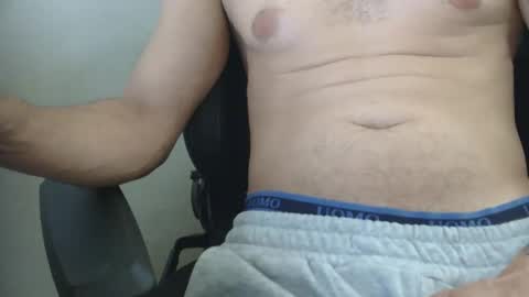 Snapshot of yokaxondoo chatting on October 25, 11:53 am yokaxondoo online show from October 25, 11:53 am