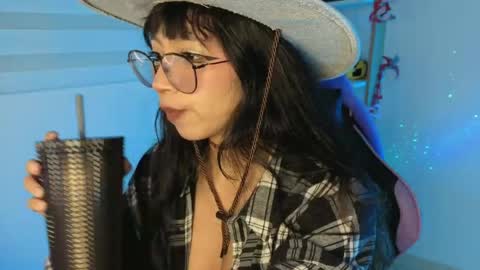 Yommi Winx online show from April 15, 12:14 am