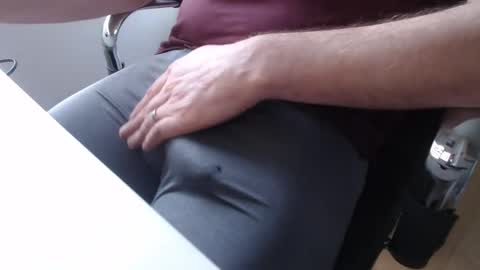 yorkiemanuk online show from March 1, 3:49 pm