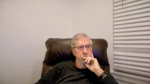 Colorado Guy Straight online show from February 5, 12:42 pm